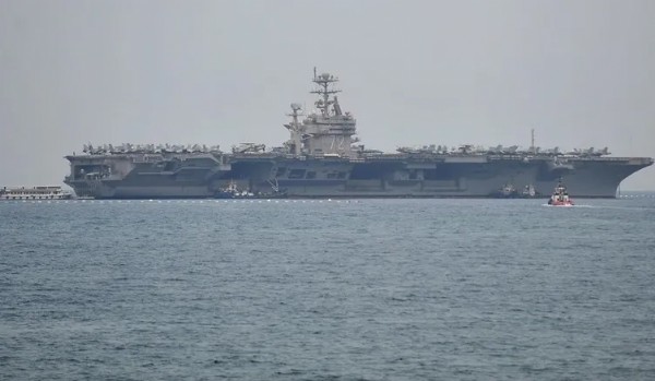 Orta Doğu’daki Askeri Yığınak Derinleşiyor! ABD Savaş Gemisi İran‘ın Dibinde